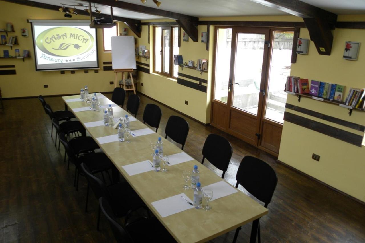 Casa Mica Guesthouse بوخارست المظهر الخارجي الصورة