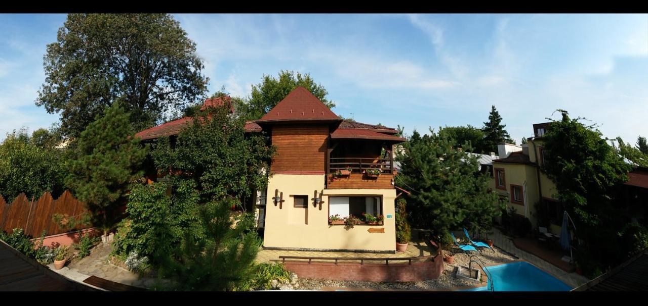 Casa Mica Guesthouse بوخارست المظهر الخارجي الصورة